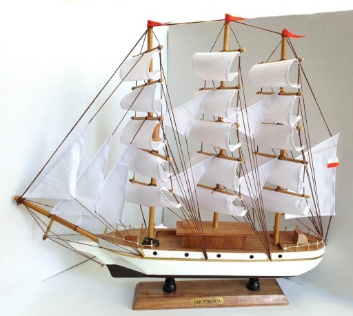 Zdjęcie oferty: Drewniany Statek Żaglowiec DAR POMORZA model 50cm