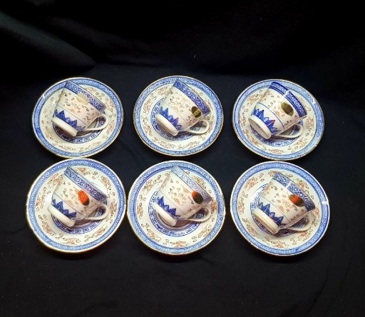 Zdjęcie oferty: Porcelana ryżowa, filiżanki do kawy, Vintage prl