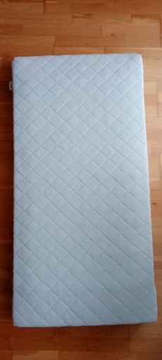 Zdjęcie oferty: Sprężynowy materac do łóżeczka 120x60 IKEA