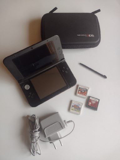 Zdjęcie oferty: Konsola 3DS XL Nintendo czerwono czarna gry etui 