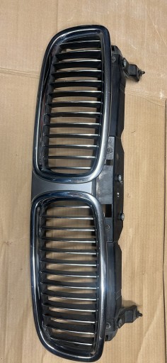 Zdjęcie oferty: Atrapa grill BMW E66