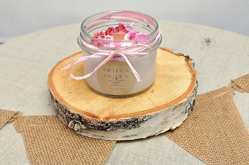 Zdjęcie oferty: świeczka świeca sojowa prezent handmade kwiaty