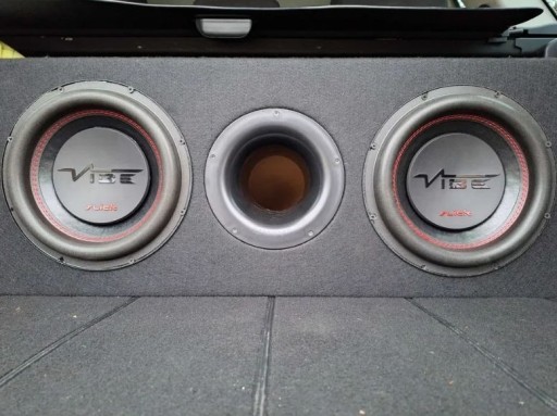 Zdjęcie oferty: Subwoofer mocny piękny skrzynia 2x Vibe slick 10 