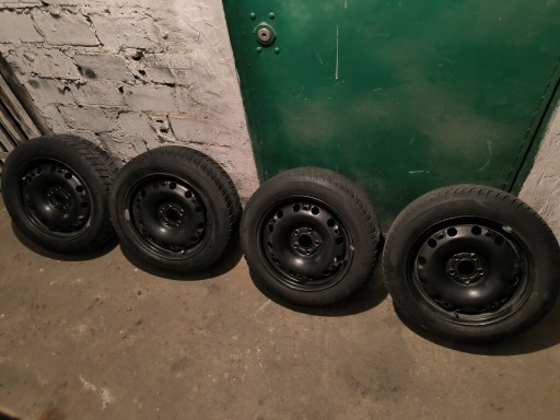 Zdjęcie oferty: Felgi z oponami zimowymi Seat Ibiza IV, 185/60/15