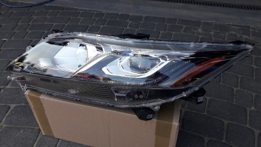 Zdjęcie oferty: Lampa przednia przód USA Mitsubishi Eclipse Cross