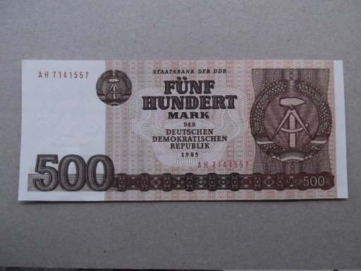 Zdjęcie oferty: Niemcy NRD 500 marek 1985 ser.AH  UNC