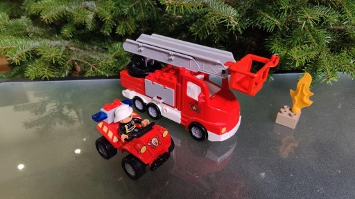 Zdjęcie oferty: Zestaw Lego DUPLO zestaw 5603 + wóz strażacki 