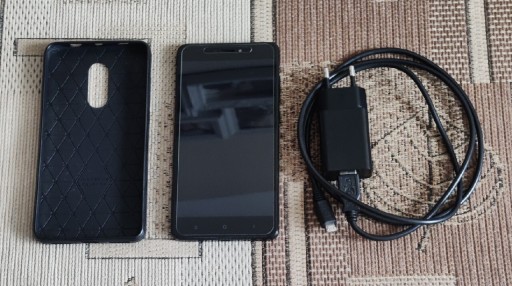 Zdjęcie oferty: Smartfon Redmi Note 4 z etui 