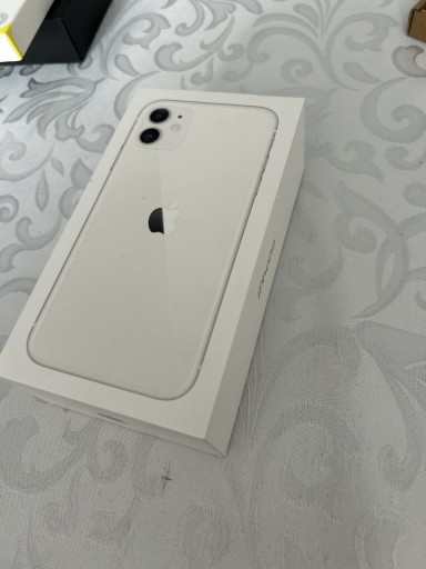 Zdjęcie oferty: Pudełko iPhone 11 biały