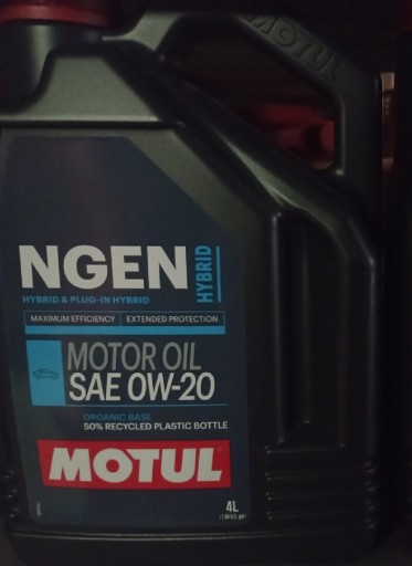 Zdjęcie oferty: Olej silnikowy Motul hybrid NGEN 107142