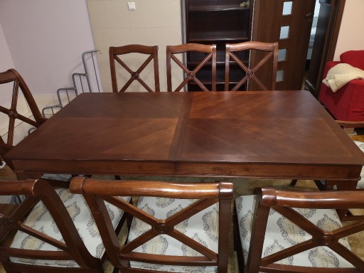 Zdjęcie oferty: Krzesła i stół do jadalni