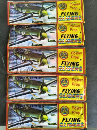 Zdjęcie oferty: 5 x Samolot ze styropianu ze śmigłem FOCKE WULF 152H zabawka z dzieciństwa 
