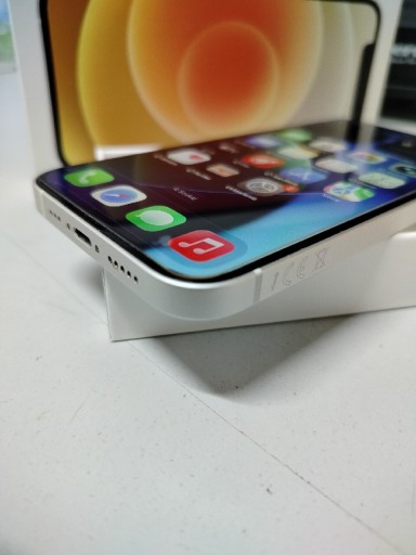 Zdjęcie oferty: iPhone 12 + kabel + pudełko 