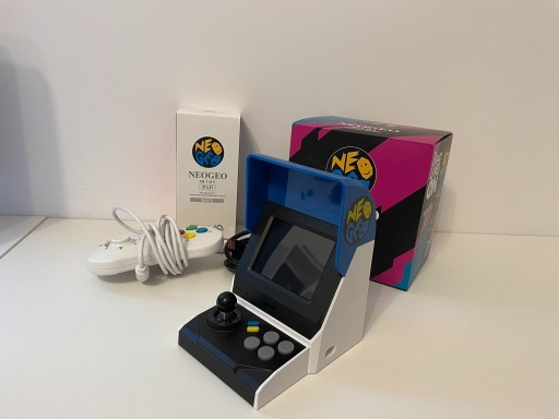 Zdjęcie oferty: Konsloa Neo Geo mini nowa pad pudełka