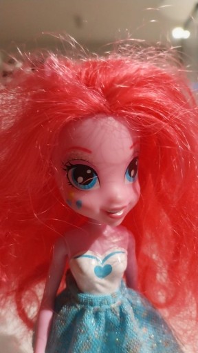 Zdjęcie oferty: Lalka Pinkie Pie - My Little Pony 