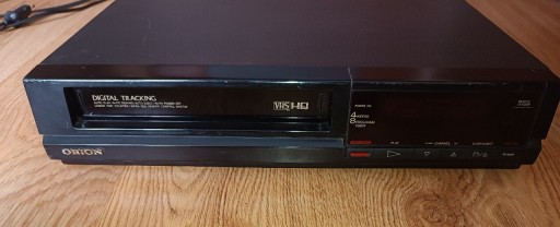 Zdjęcie oferty: Magnetowid VHS na kasety wideo orion 