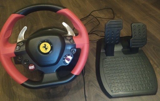 Zdjęcie oferty: Thrustmaster Ferrari 458 spider 