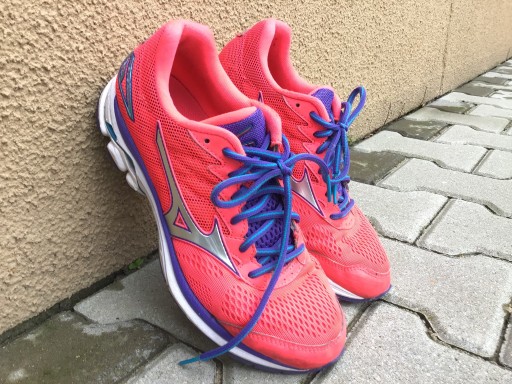 Zdjęcie oferty: Buty Mizuno Wave Rider 20 38,5EU (24,5cm) damskie