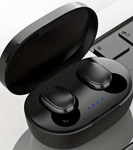 Zdjęcie oferty: Słuchawki douszne Mini bezprzewodowe E7S TWS 5.0 18A70