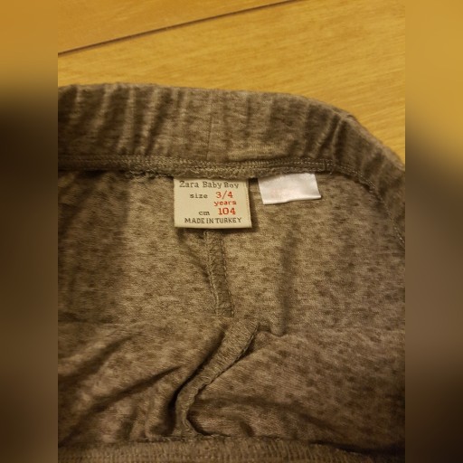 Zdjęcie oferty: Spodenki Zara roz. 104