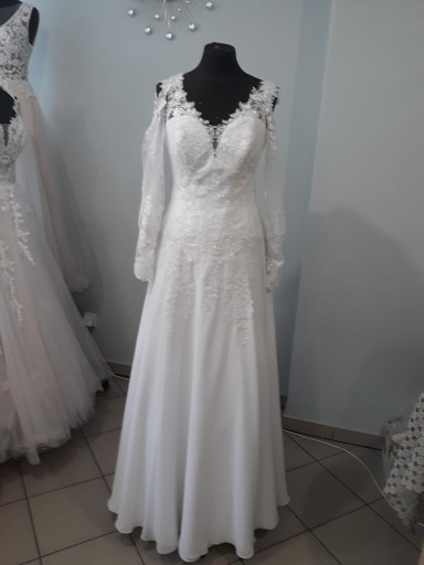Zdjęcie oferty: Suknia ślubna, biała , koronkowa.