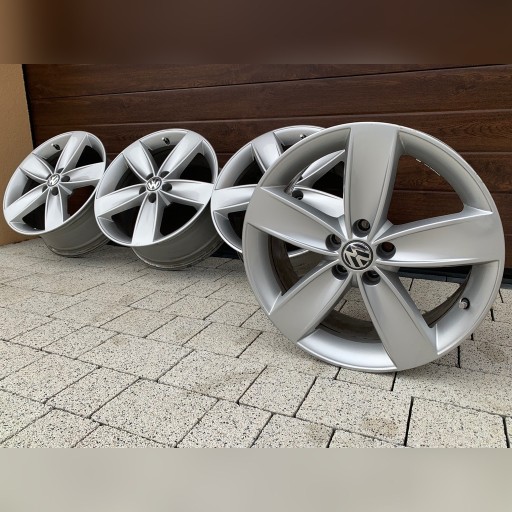 Zdjęcie oferty: Felgi 5x100 ET46 R17 VW polo bora fabia golf IV