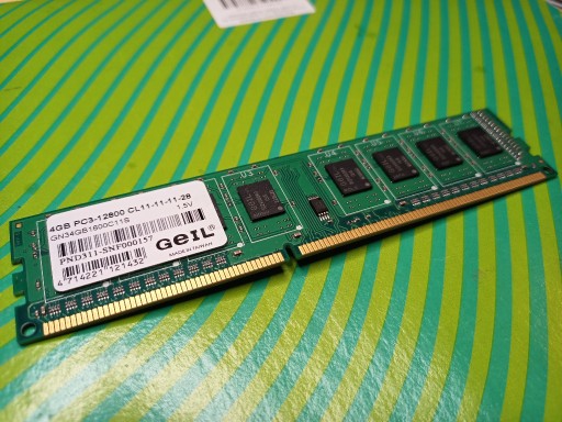 Zdjęcie oferty: Pamięć RAM 4GB DDR3 Geil 1600MHZ