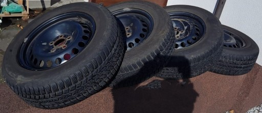 Zdjęcie oferty: Komplet 4szt opony zimowe 215/60 R16 felgi stalowe