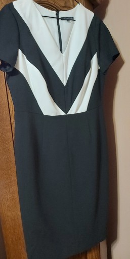 Zdjęcie oferty: Sprzedam sukienka rozmiar 42