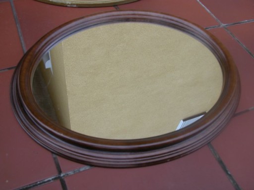 Zdjęcie oferty: stare owalne lustro w drewnianej ramie 