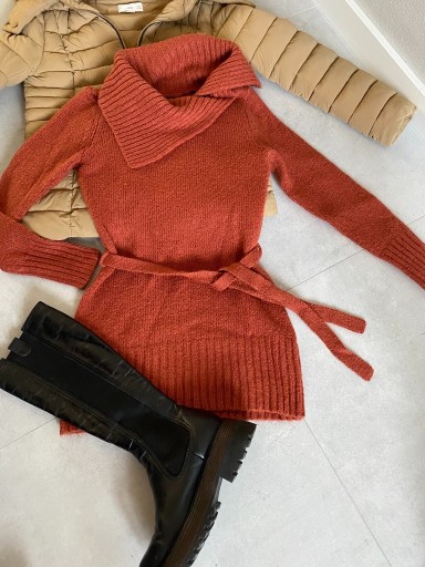 Zdjęcie oferty: Dyniowy długi mięsisty sweter damski z kołnierzem mohair jesień rudy 