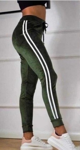 Zdjęcie oferty: Spodnie dresy welurowe damskie 