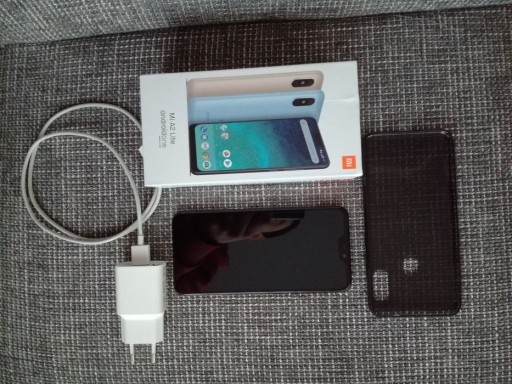 Zdjęcie oferty: Xiaomi Mi A2 Lite, 3 GB Ram, 32 GB Rom, czarny