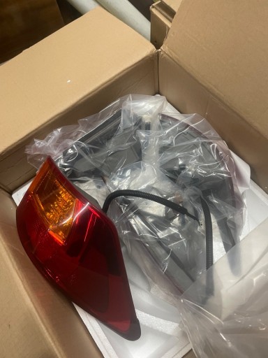 Zdjęcie oferty: Lampy Tył Lexus Is II 5-13 r 