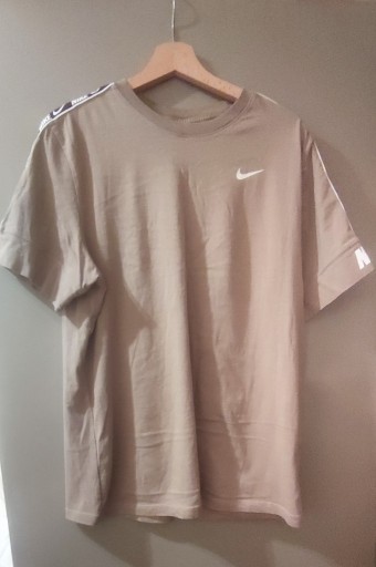 Zdjęcie oferty: T-shirt męski Nike rozmiar L