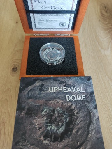 Zdjęcie oferty:  UPHEAVAL DOME Meteorite Crater, $1 Niue 
