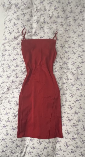 Zdjęcie oferty: czerwona elegancka sukienka vintage pinterest