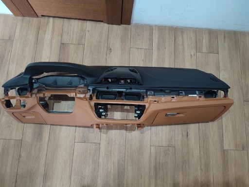 Zdjęcie oferty: Deska konsola BMW G30 G31 HUD cognac ORYGINAŁ Łódź