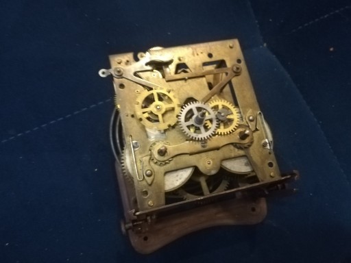 Zdjęcie oferty: Mechanizm zegara KriegsMod.