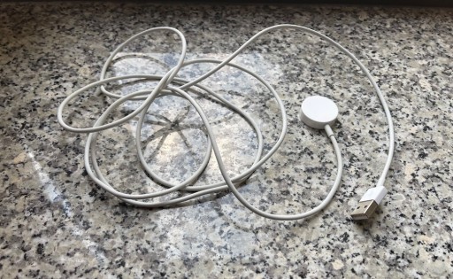 Zdjęcie oferty: Kabel usb magnetyczny Apple Watch oryginalny 2m