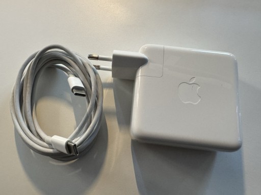 Zdjęcie oferty: Zasilacz Apple MacBook 61W + kabel USB+C