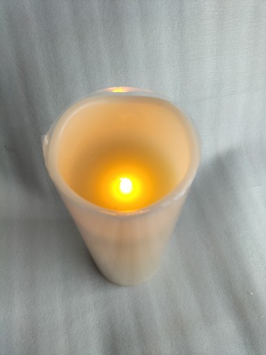 Zdjęcie oferty: Duża świeca woskowa LED 25 cm