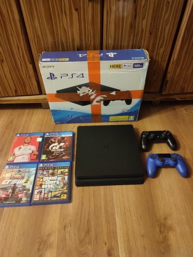 Zdjęcie oferty: [PS4] Konsola PlayStation 4 Slim +2 Pady + 4 Gry