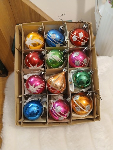 Zdjęcie oferty: Stare szklane bombki choinkowe z okresu PRL mix