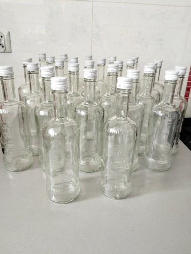 Zdjęcie oferty: Butelki szklane 0,5 l "Żołądkowa"