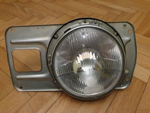 Zdjęcie oferty: Lampy reflektor przednie przód Skoda 105 120