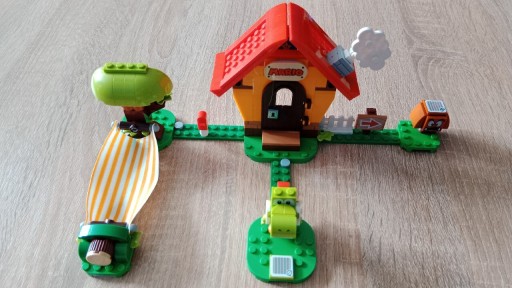 Zdjęcie oferty: LEGO Mario 71367 - dom Mario i Yoshi 