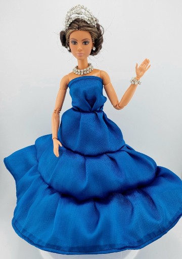 Zdjęcie oferty: Suknia sukienka ubranko dla Barbie zestaw 9 elem.