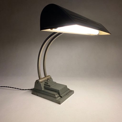 Zdjęcie oferty: Lampa biurkowa „Erpe”.Belgia 1930 rok.Art Deco.