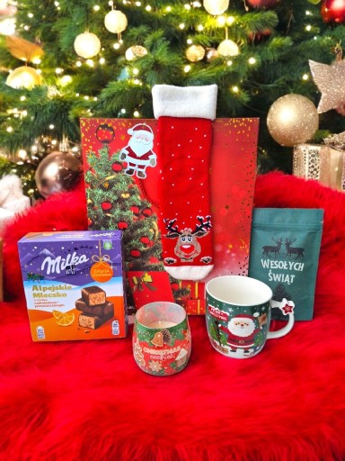 Zdjęcie oferty: Prezent świąteczny zestaw - kubek/świeca/skarpety/herbata/Milka/torebka